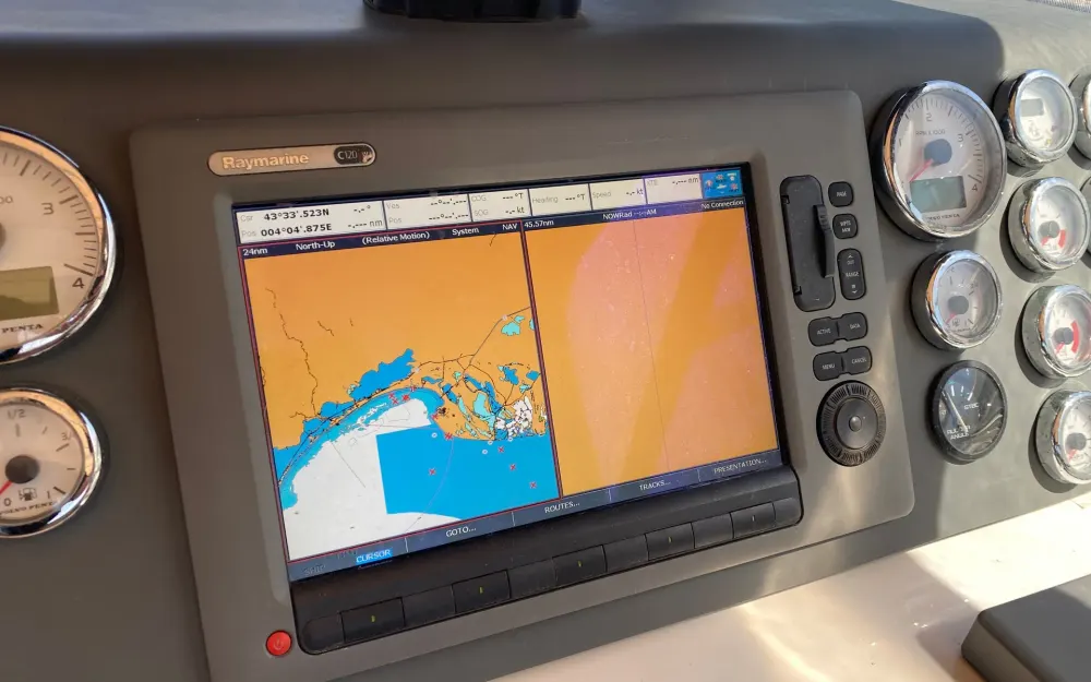 slider 17 Sealine  SC 35