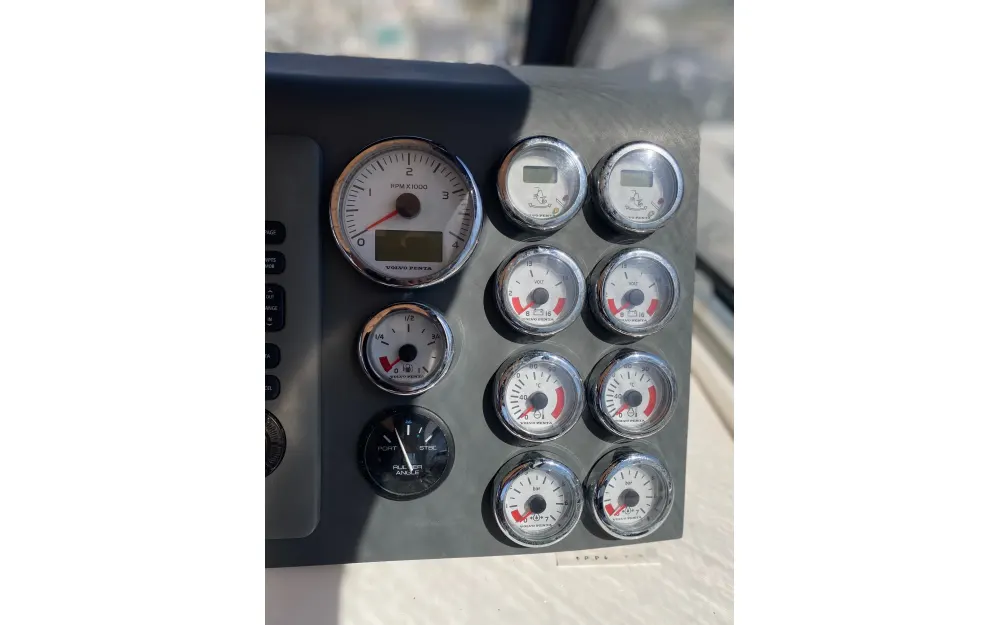 slider 20 Sealine  SC 35