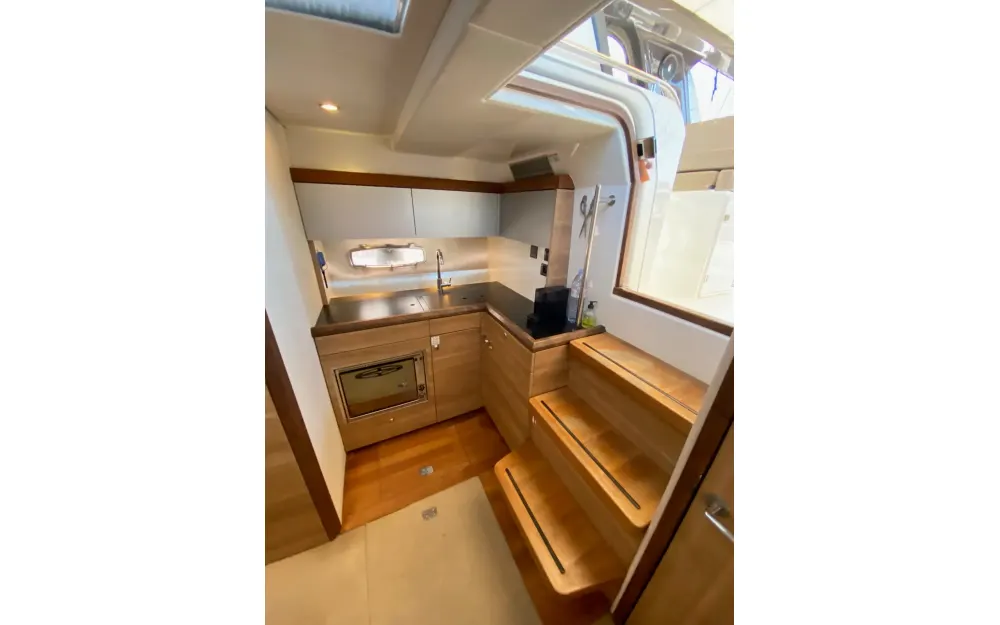 slider 27 Sealine  SC 35