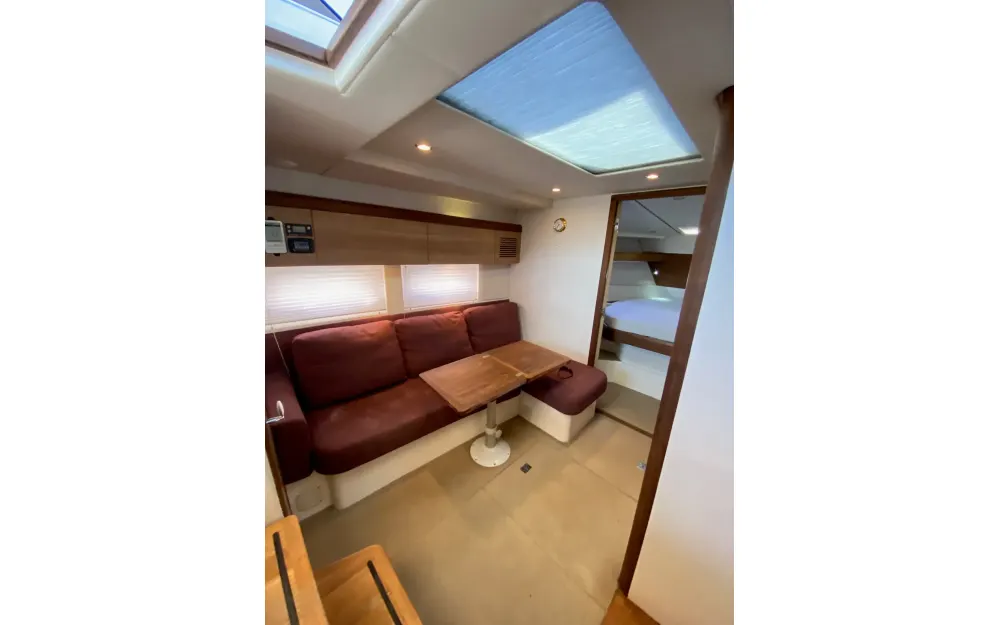 slider 43 Sealine  SC 35
