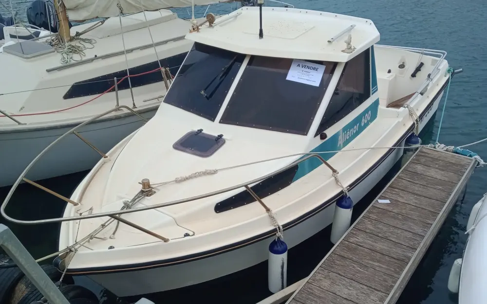 slider 0 Ocqueteau Alienor 600