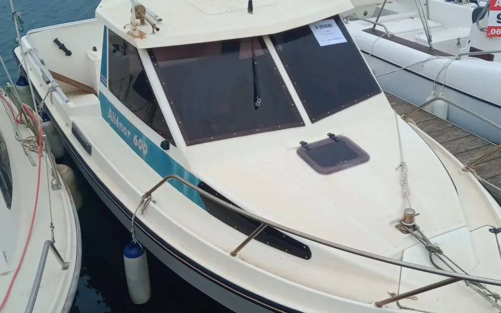slider 2 Ocqueteau Alienor 600