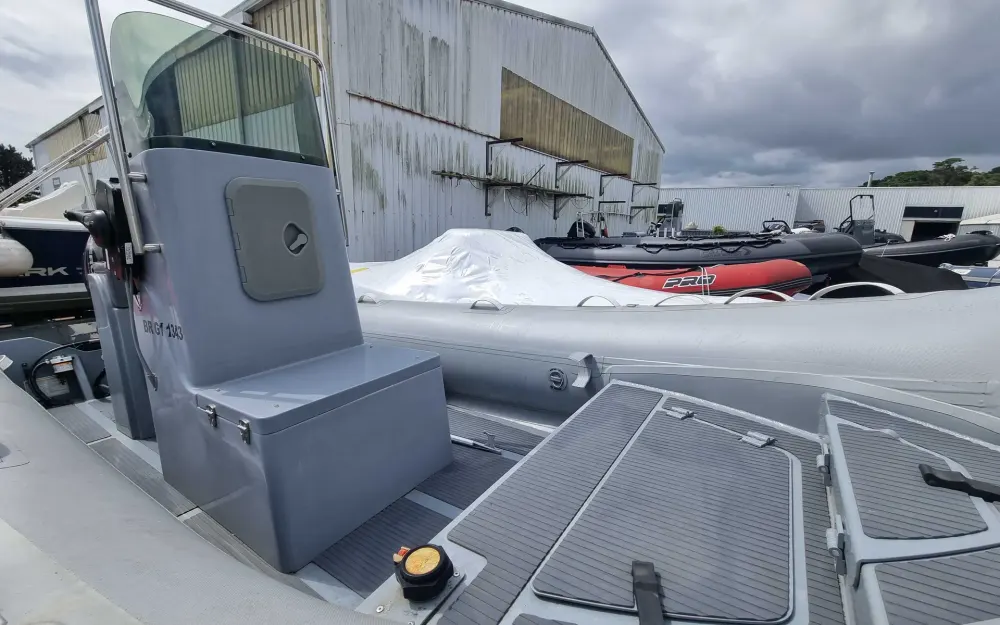 slider 1 3D Tender Stealth RIB 500