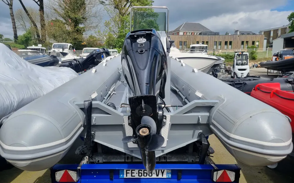 slider 4 3D Tender Stealth RIB 500