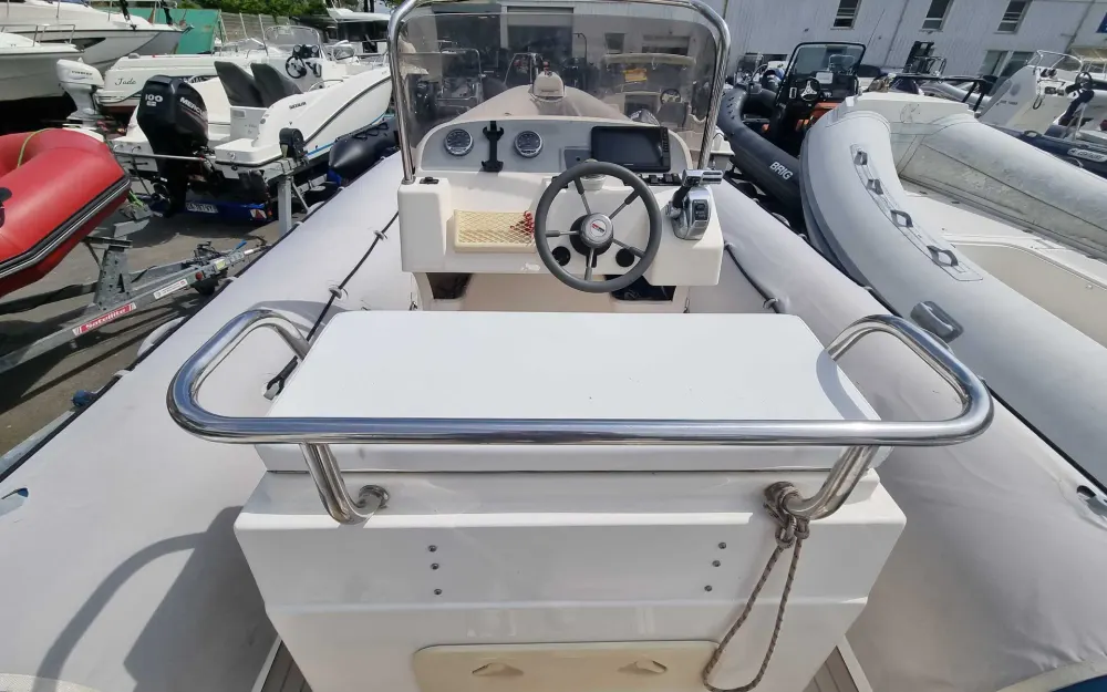 slider 5 Valiant  750