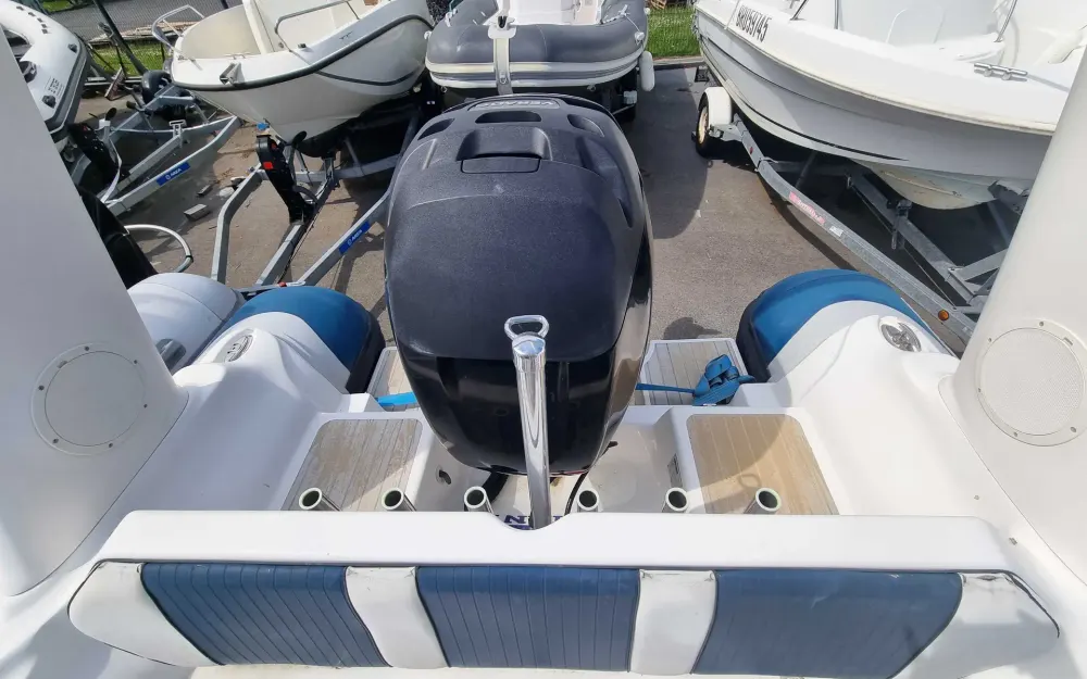 slider 8 Valiant  750