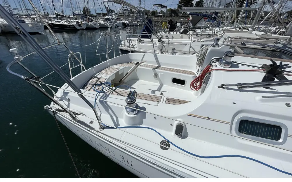 slider 8 Beneteau Oceanis 311
