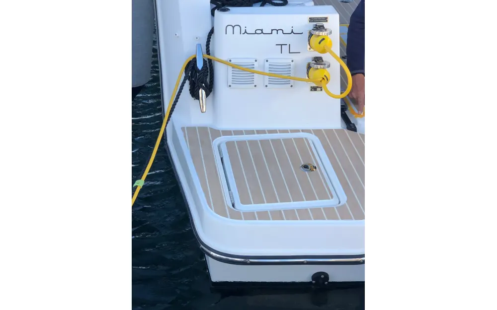 slider 13 Jeanneau Merry Fisher 1095