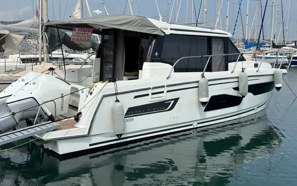 slider 0 Jeanneau Merry Fisher 1095