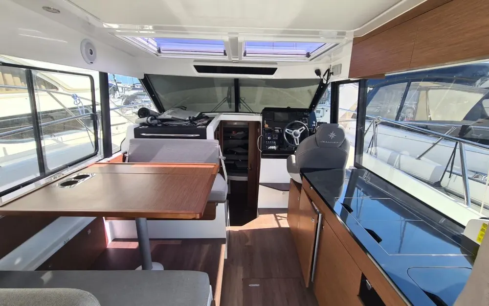 slider 22 Jeanneau Merry Fisher 1095
