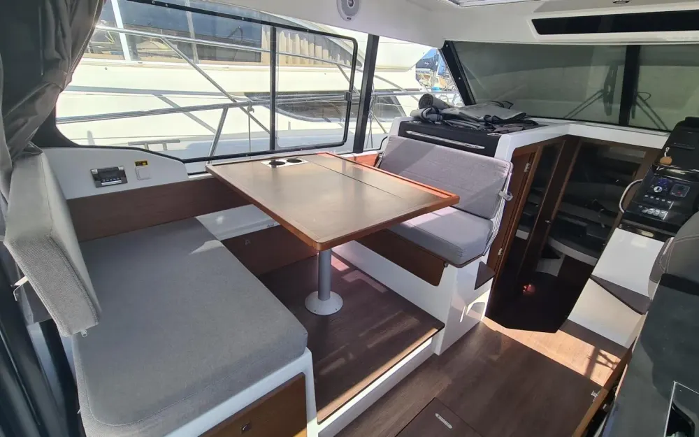 slider 25 Jeanneau Merry Fisher 1095