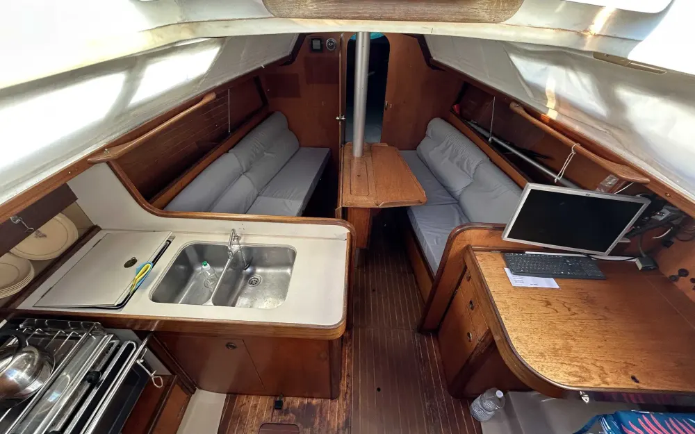 slider 1 Beneteau First 305