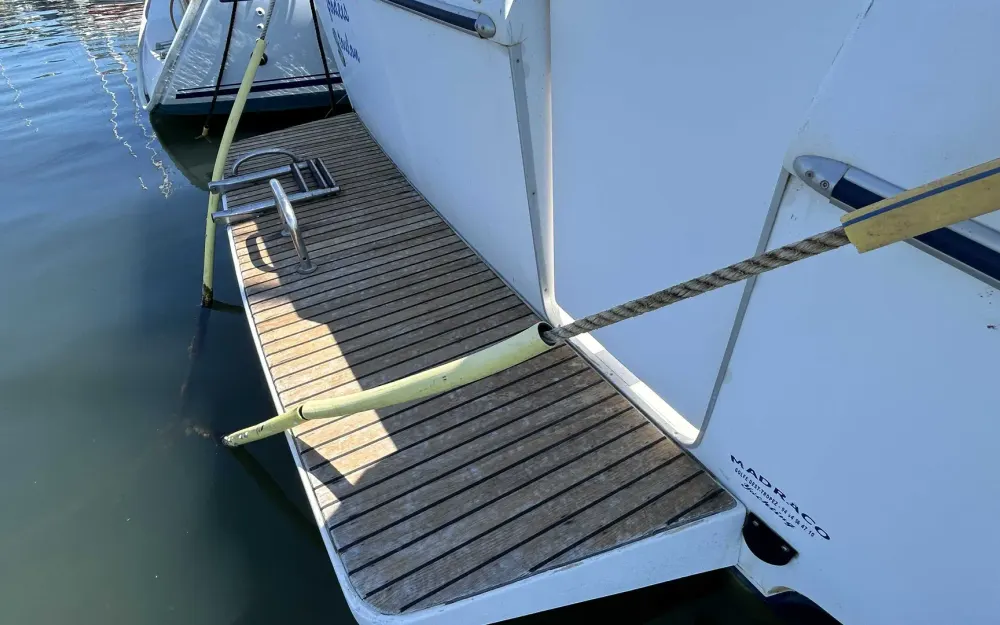 slider 10 Beneteau Antares Serie 9