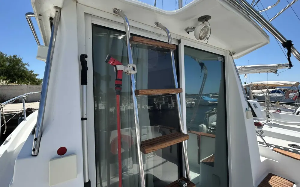 slider 11 Beneteau Antares Serie 9