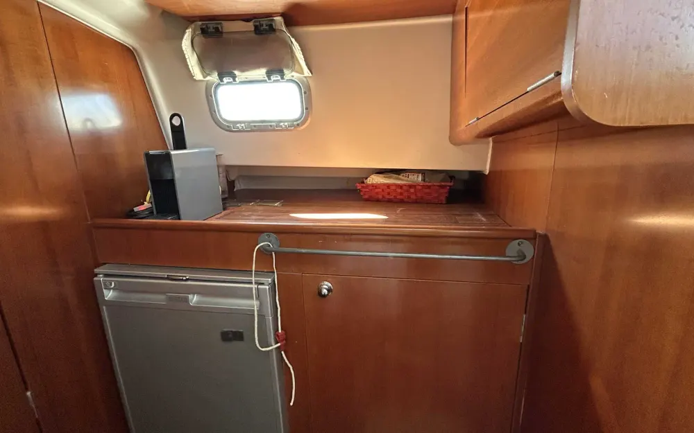 slider 3 Beneteau Antares Serie 9