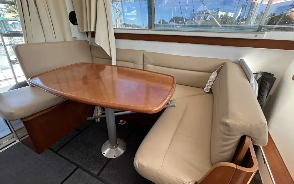 slider 4 Beneteau Antares Serie 9