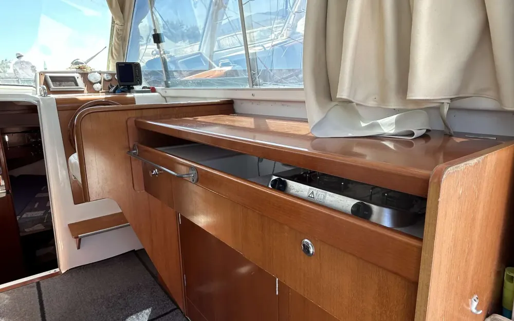 slider 6 Beneteau Antares Serie 9