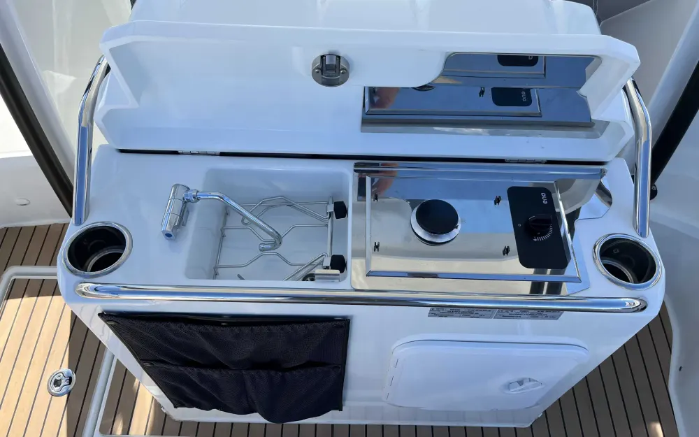 slider 9 Jeanneau Cap Camarat 7.5 WA Serie 3