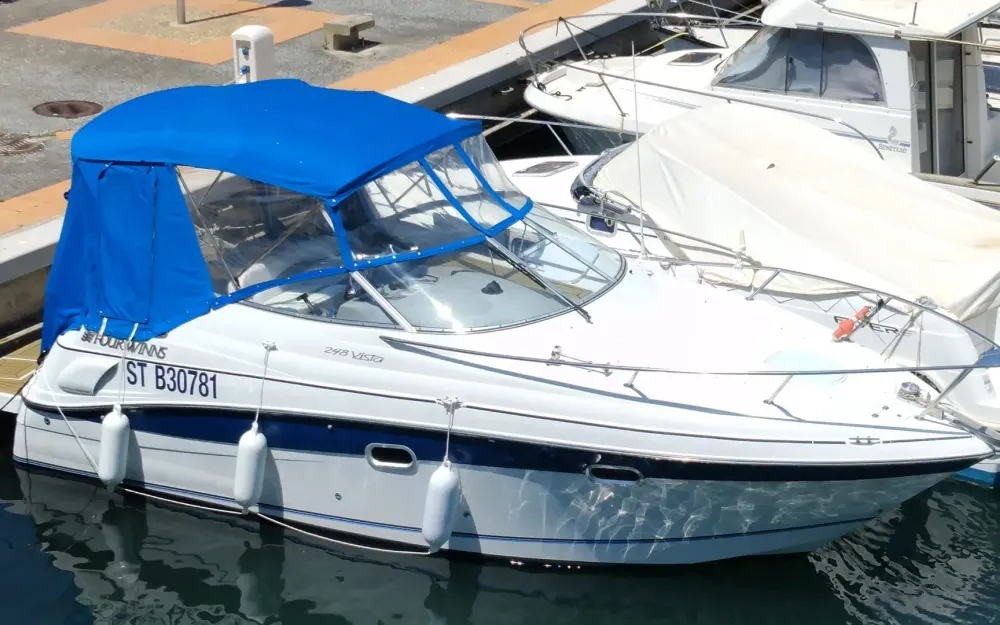 slider 0 Four Winns Vista 248
