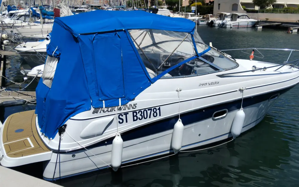 slider 3 Four Winns Vista 248