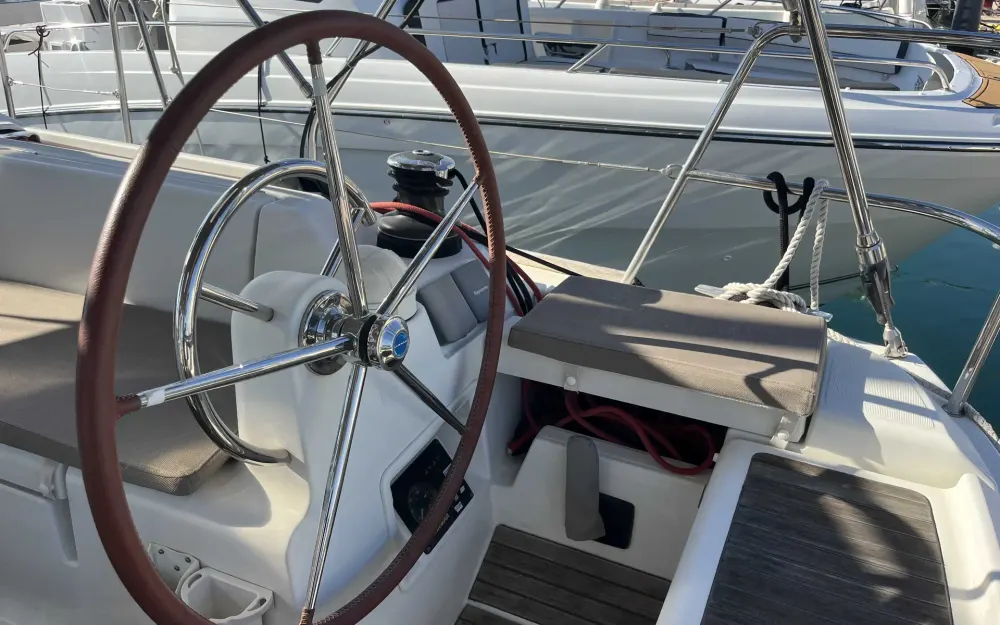 slider 13 Jeanneau Sun Odyssey 409