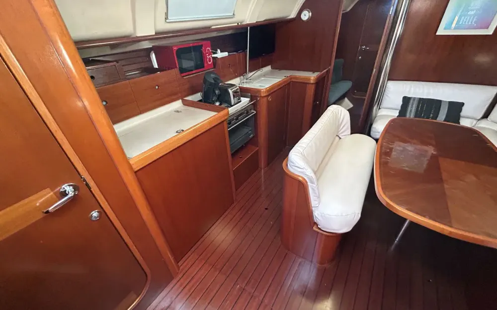 slider 4 Beneteau Oceanis 400