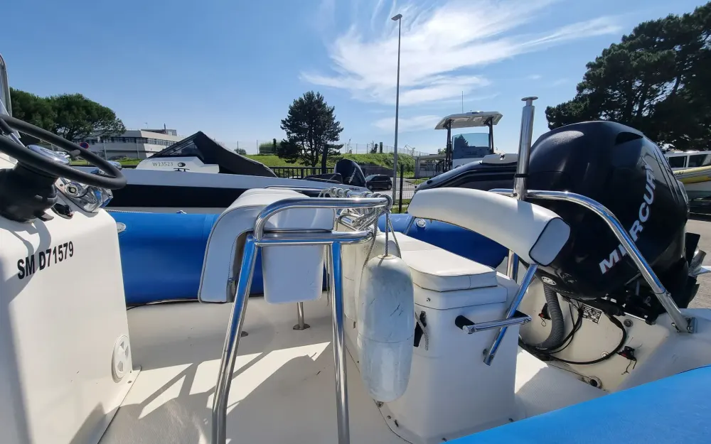 slider 6 Bombard Explorer 600 DB