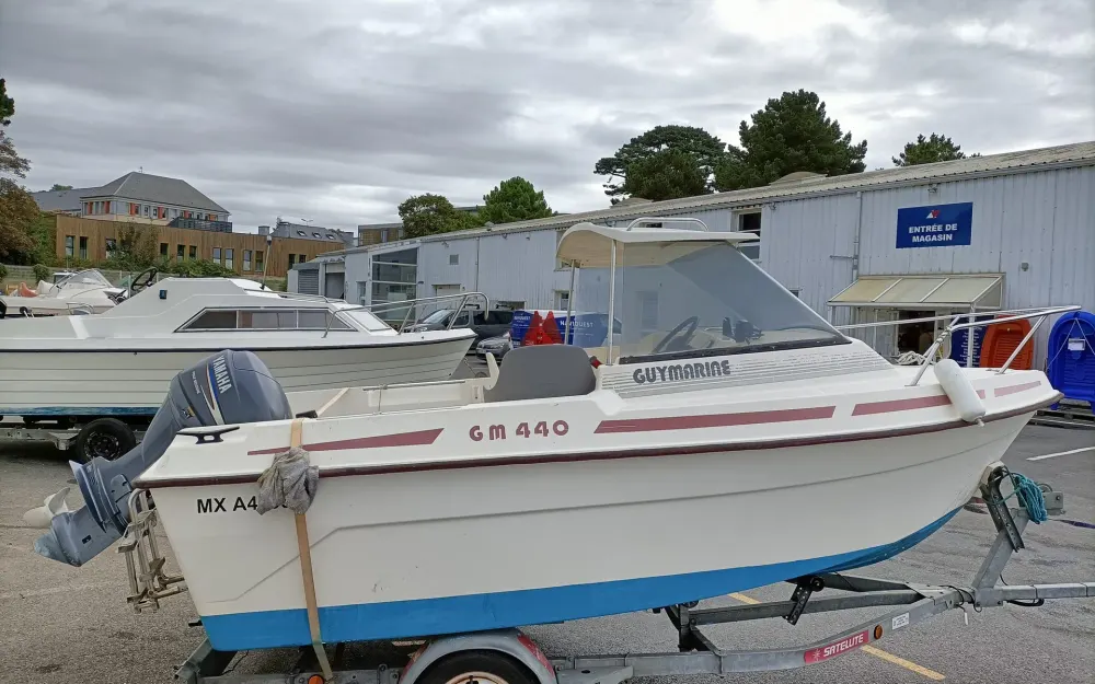 slider 5 Guymarine  440