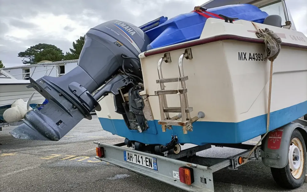 slider 6 Guymarine  440