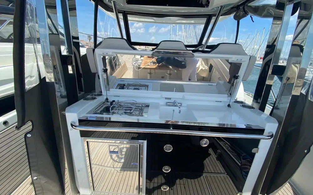 slider 2 Jeanneau Cap Camarat 10.5 WACap Camarat 10.5 Wa Serie 2