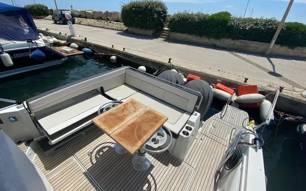 slider 5 Jeanneau Cap Camarat 10.5 WACap Camarat 10.5 Wa Serie 2