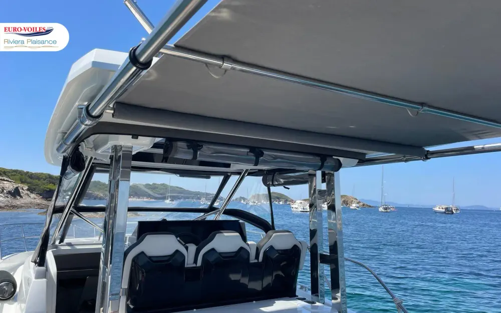 slider 4 Jeanneau Cap Camarat 10.5 WA