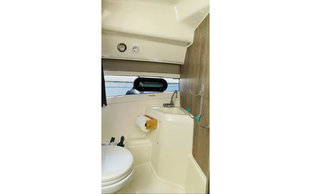 slider 9 Quicksilver Activ 755 Weekend