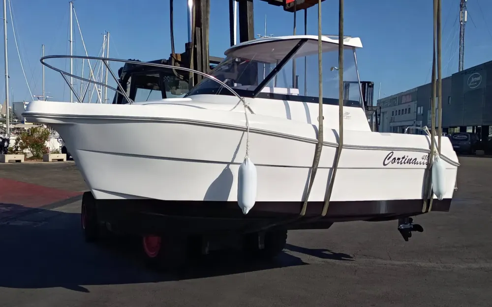 slider 1 Bast Boat Cortina 480 Cabin