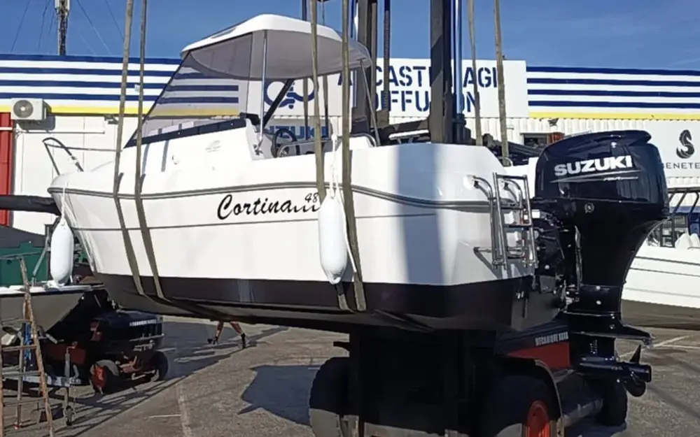 slider 3 Bast Boat Cortina 480 Cabin