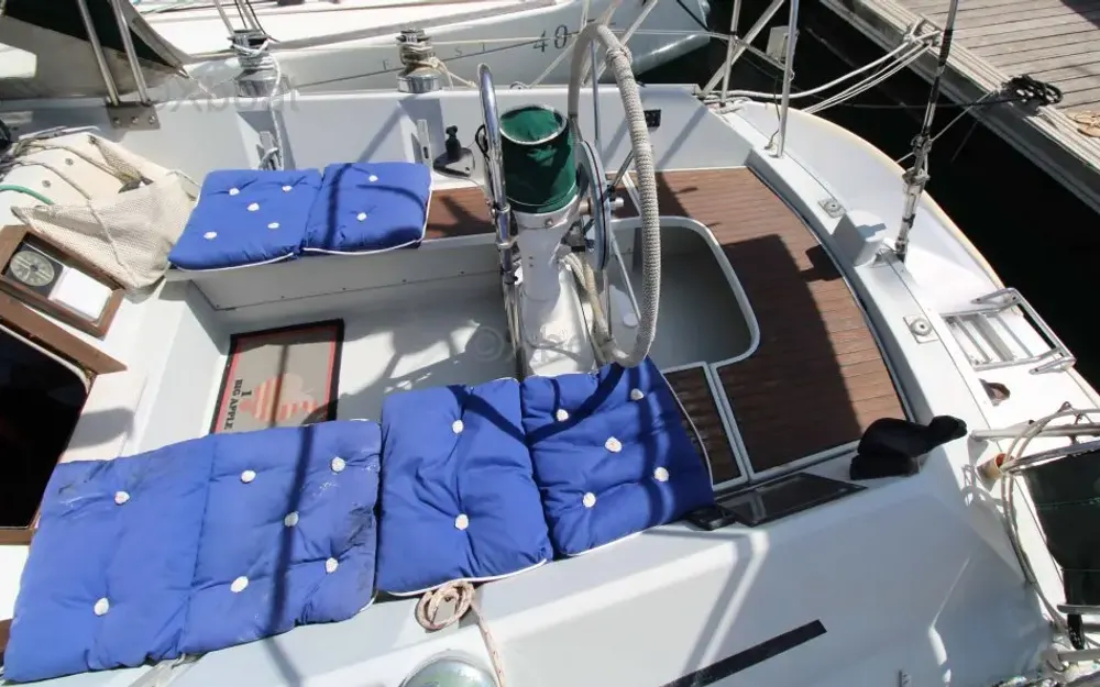 slider 4 Comar Yachts Comet 11 Plus