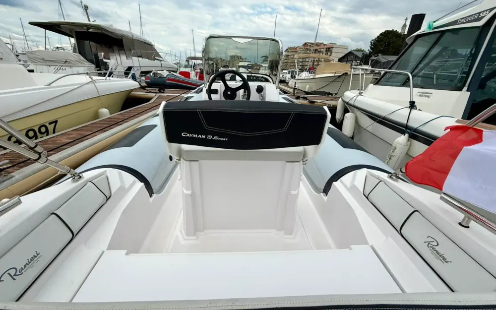 slider 14 Ranieri Cayman 19 Sport