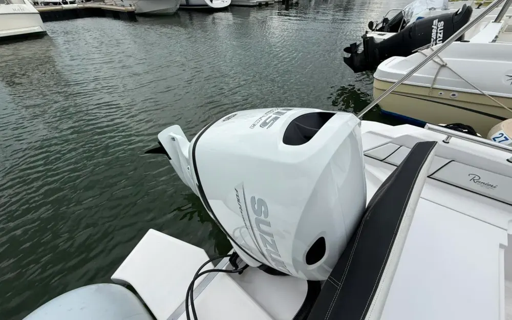 slider 3 Ranieri Cayman 19 Sport