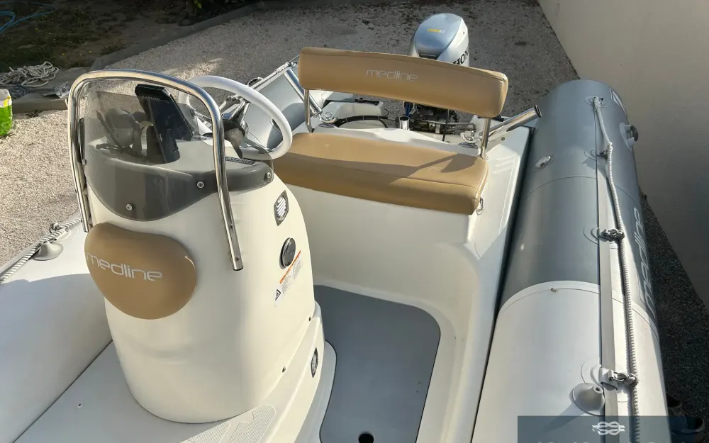 slider 14 Zodiac Medline 500