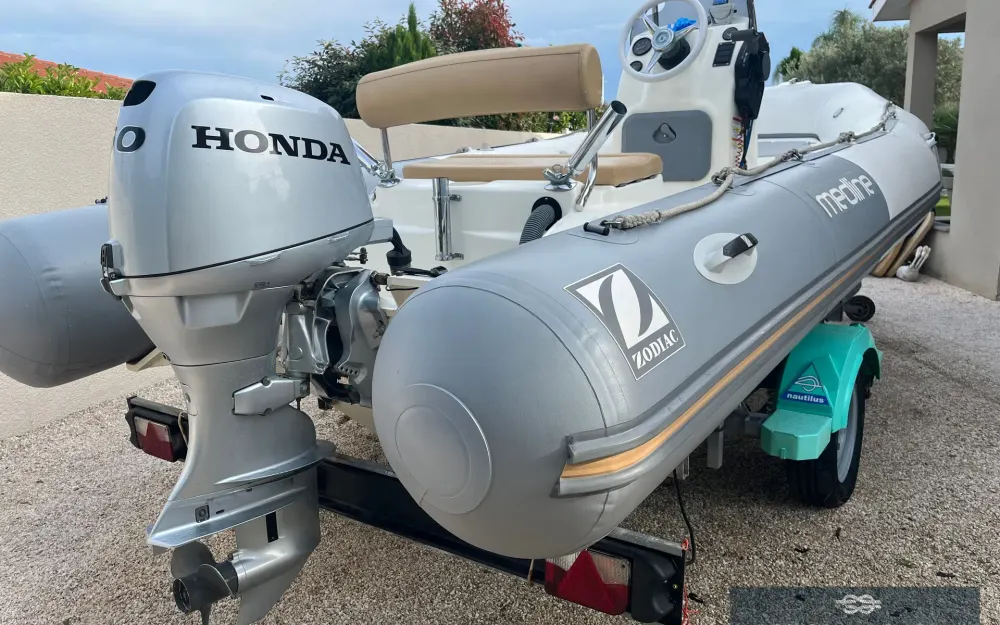 slider 1 Zodiac Medline