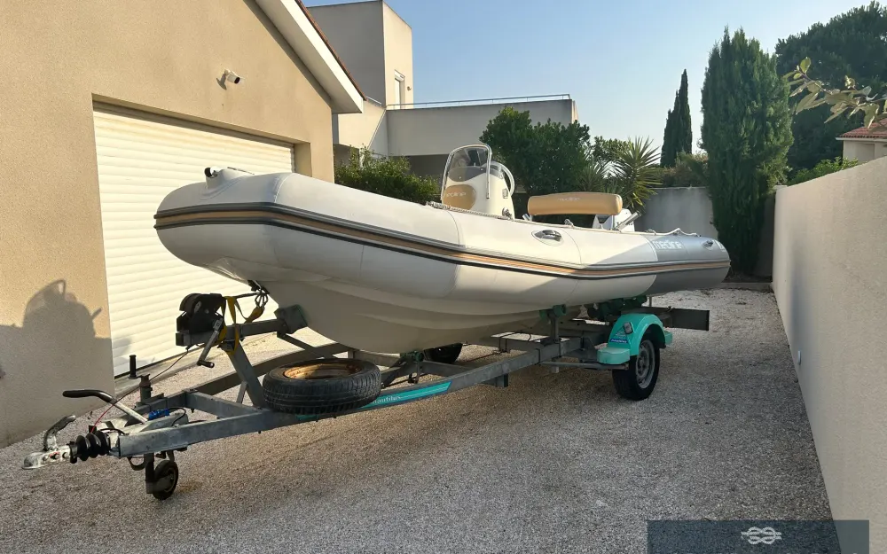 slider 1 Zodiac Medline 500
