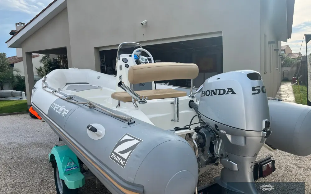 slider 5 Zodiac Medline