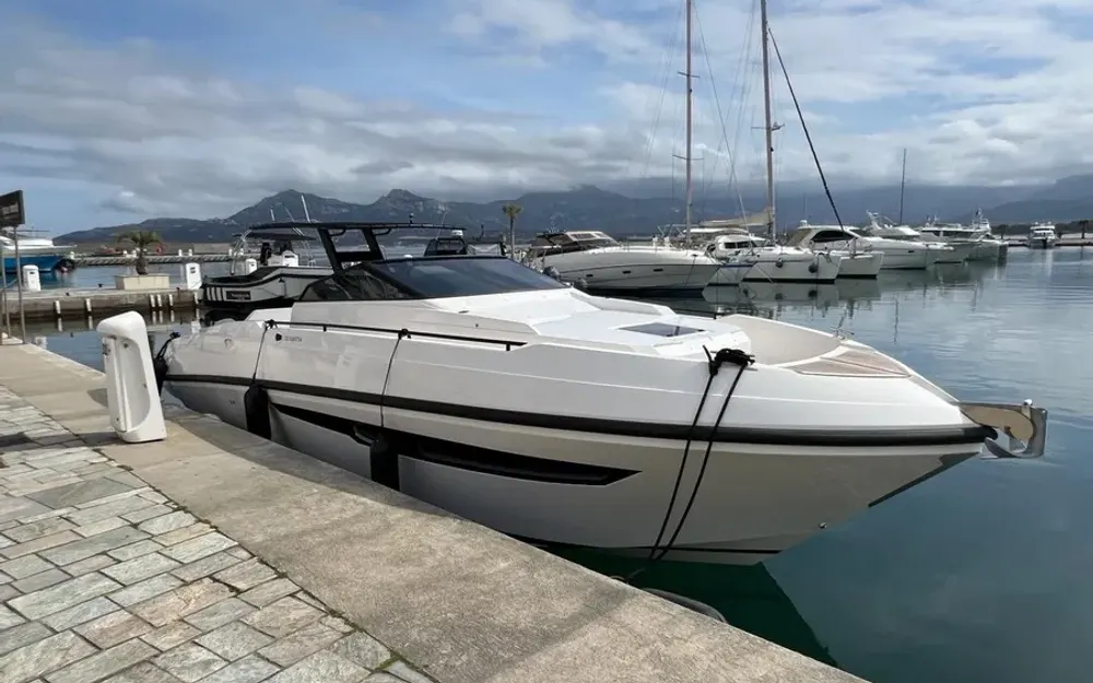 slider 0 Rio Yachts Daytona 34