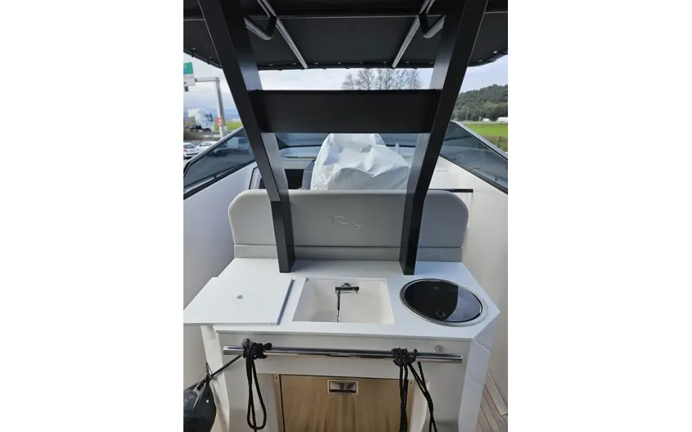 slider 3 Rio Yachts Daytona 34