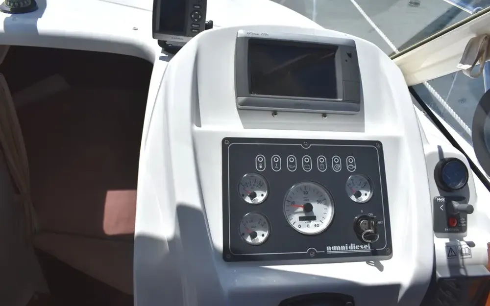slider 10 Beneteau Antares 8 S
