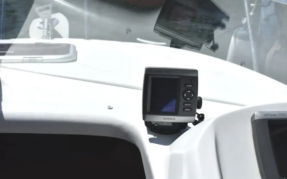 slider 11 Beneteau Antares 8 S