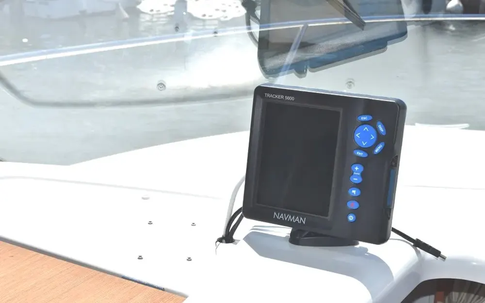 slider 12 Beneteau Antares 8 S