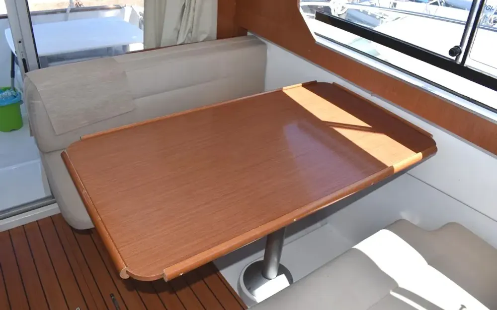 slider 16 Beneteau Antares 8 S