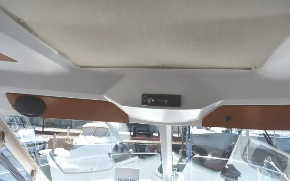 slider 18 Beneteau Antares 8 S
