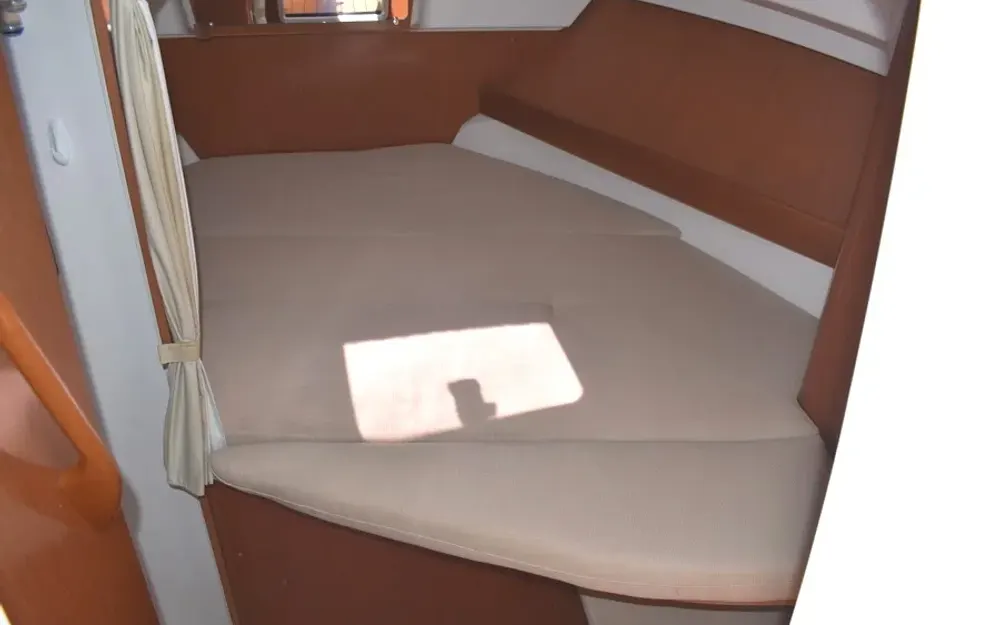 slider 21 Beneteau Antares 8 S